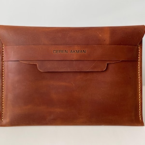 Capa de couro personalizada para iPad – Capa para tablet feita à mão em couro genuíno, capa personalizada para iPad, capa minimalista para dispositivos eletrônicos.