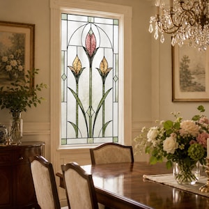 Elegante Tulpe Buntglas-Fensterfolie für formelle Esszimmer Frosted Sichtschutz Dekor mit weichem botanischen Charme