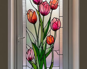 Könnte beinhalten: Ein Buntglasfenster mit einem Strauß rosa und orangefarbener Tulpen mit grünen Stielen und Blättern.