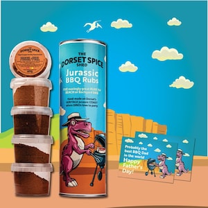 The Dorset Spice Shed Jurassic BBQ Tube 'o' Rubs - 5 BBQ Rubs en een GRATIS wenskaart - perfect cadeau voor foodies voor buiten