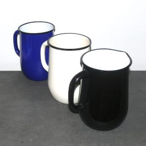 Enamel jug, carafe | 2.5 liters | water jug, milk jug, wine jug, juice jug | a touch of vintage | Origin: Ukraine