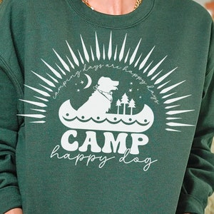 CAMPING chien SVG, clipart chien CAMPING, svg de l'époque de maman chien, campeur Svg, Svg de vie de camp de voyage de filles, Svg de vie de lac, svg de feu de camp, png d'aventure, png de lac