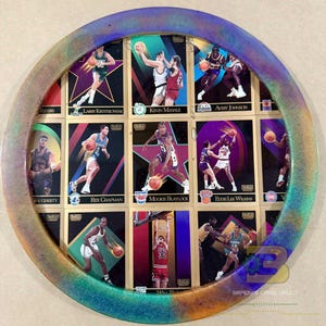 Plateau pour cartes de basket-ball - Plateau fait main avec des cartes NBA vintage - Décoration arc-en-ciel - Coffre de cartes Brady - Déco sport - Cadeau de basket-ball