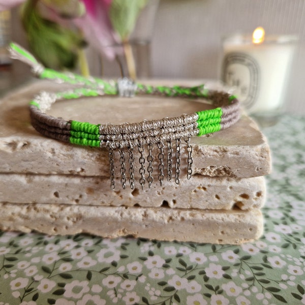 Bracelet bohème CELINE en micromacramé vert néon coton ciré et chaîne