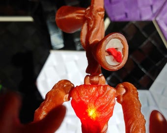 Roblox Siren Heads Doll - Articulated and glow in the dark, 22cm high or over 9 inches tall with LED