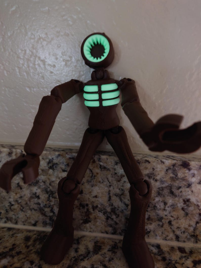 Roblox the Doors Figure Doll Articulated and Glow in the Dark, 22cm