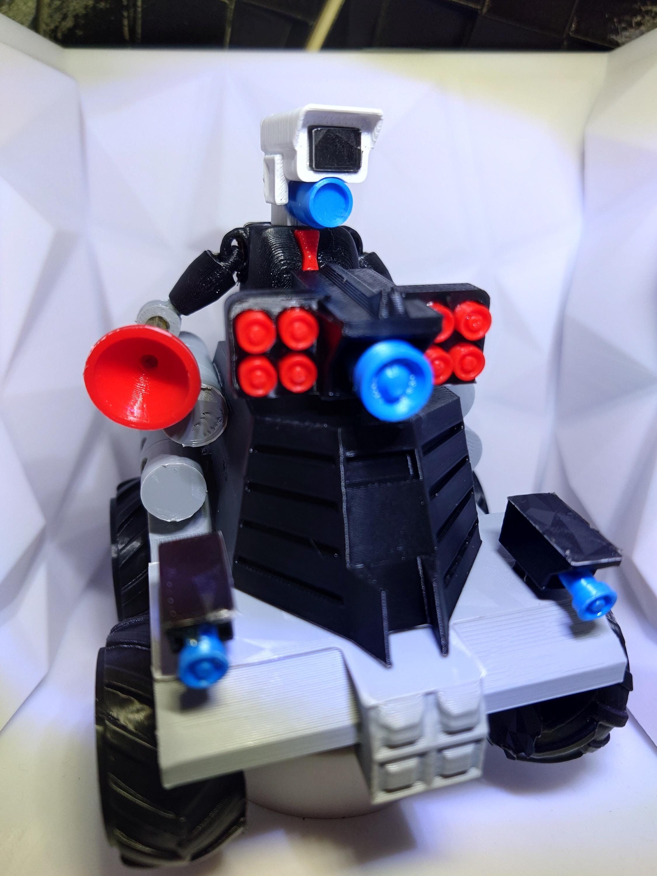 CameraMan Tank Articulated with detachable CameraMan | Skibidi Toilet