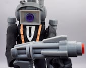 Skibidi Toilet Cameraman Large | Articulated Toy Over 22cm