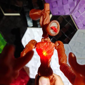 Roblox Siren Heads Doll - Articulated and glow in the dark, 22cm high or over 9 inches tall with LED image 17