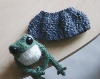 Pattern Skirt knitting pattern for frog (5.3inches)