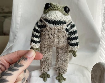 Pattern overalls knitting pattern for frog (5.3inches)