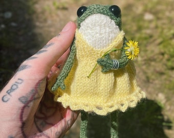 DIGITAL PATTERN dress knitting pattern for frog (5-6inches)