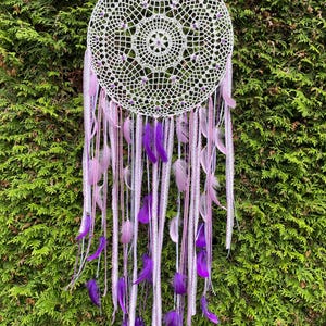 Purple Boho Feathers Dreamcatcher –  Handmade Crochet Wall Decor for Bedroom, Nursery, Weddings – Spiritual Gift for Positive Energy