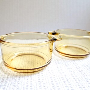 Set med 2 vintage bärnstensfärgade glasugnsformar - Pyr-o-Rey - Gult glas - Retro kök