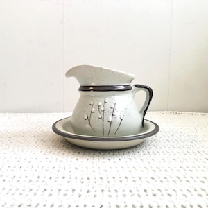 Vintage creamer with saucer – Laurentian Pottery – Floral ceramic – Quebec, Canada – 1970s