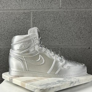 3D Printed Shoe sculpture | AJ 1 shoe decor | Gifts for Him | Gifts for Her | Unique Gifts