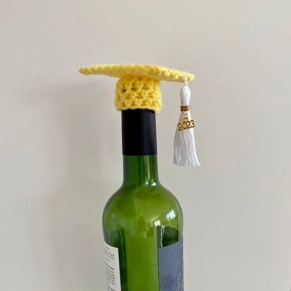 Graduation Wine Bottle Topper | Wine Bottle Tag | Party Favor Box | Wine Tag | Graduation Gift |  | Graduation Cap | Bottle Topper