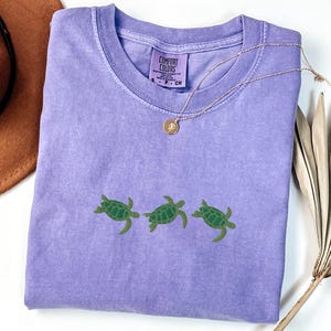 Embroidered Sea Turtles Comfort Colors Tshirt, Embroidered Turtles Shirt, Sea Turtles Shirt Turtle Gift Ocean Shirt Fish Shirt Marine Shirt
