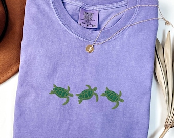 T-shirt geborduurde zeeschildpad comfort kleuren, oceaancadeau