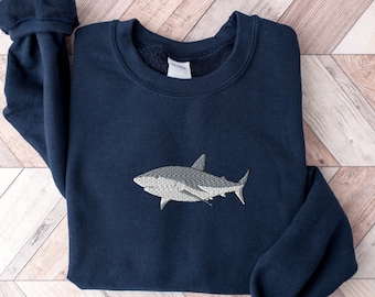 Moletom bordado com estampa de tubarão branco, camisa temática do oceano.