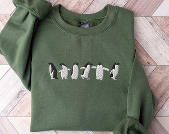 Besticktes Pinguin Sweatshirt, besticktes Pinguin Shirt, Pinguin Crewneck Pullover, lustiges Sweatshirt, Geist Tier Shirt, Geschenk für sie/ihn