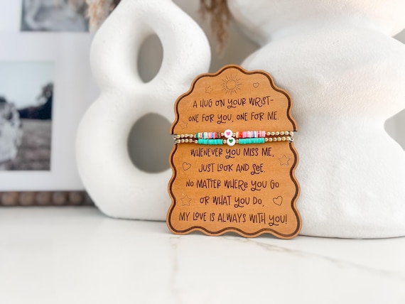 Mother daughter bracelet, first day of school bracelet, bracelet for mom and son, beaded bracelet, hug on your wrist, kindergarten bracelet