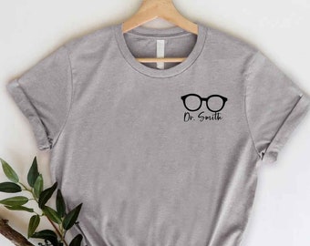 Custom Optometry Shirt,Minimalist Eyeglass Shirt,Eyeglasses Optometry Person Tee,Optometry Student Gift,Optometrist Shirt,Eye Doctor Shirt