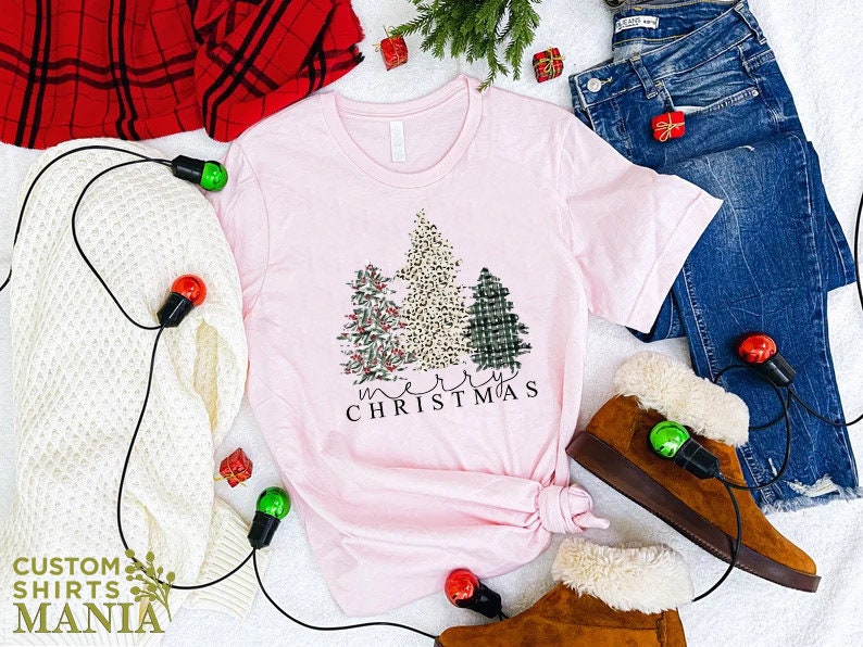 Christmas Tree Shirt, Women's Merry Christmas Tee, Leopard Christmas Tree T-shirt, Gift For Christmas, Xmas Holiday Shirt, Merry Xmas Shirt bild 7
