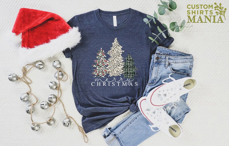 Christmas Tree Shirt, Women's Merry Christmas Tee, Leopard Christmas Tree T-shirt, Gift For Christmas, Xmas Holiday Shirt, Merry Xmas Shirt bild 6