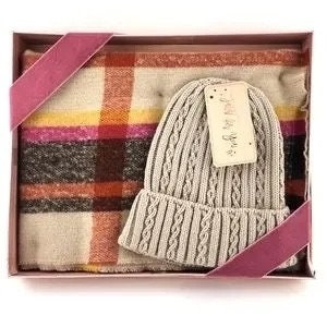 Vince Camuto Scarf and Beanie Set Nwt New in Box One Size - Etsy display picture 2