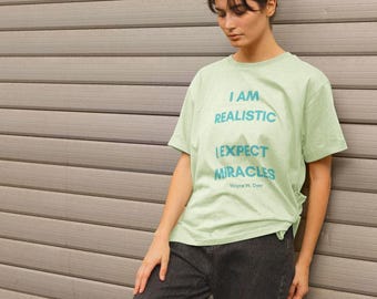 Soy realista - Solo texto turquesa - Camiseta clásica holgada para mujer de algodón orgánico sostenible