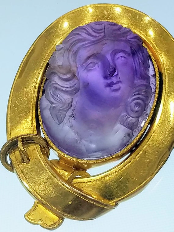 Antique Victorian Amethyst Cameo in a 14K solid g… - image 1