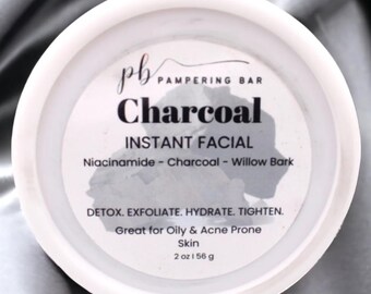 Charcoal Facial Clay Mask: Exfoliating Makeup Remover