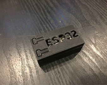 FreeNove ESP-WROOM-32E ESP32 Wi-Fi Development board Encloser / Case