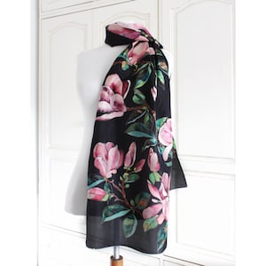 Handbemalter Seidenschal mit Magnolien Anlässe Lange Blumen Frau Seidenschal. Luxus Geschenk für Mütter und Ehefrauen - 174 cm