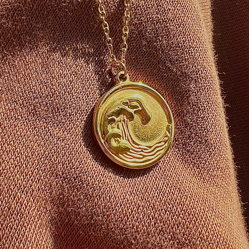 Golden Wave - Drop Pendant Necklace main image 0