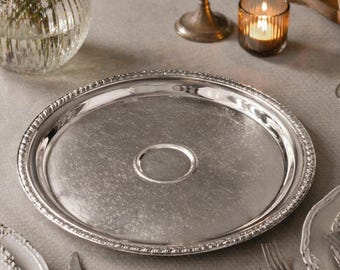 Vintage WM Rogers Silbertablett, rundes Serviertablett, klassische gravierte Silberplatte, elegante Tischdekoration