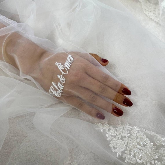 Handmade Bridal Gloves - Custom Wedding Gloves with Embroidery - Elegant Personalized Bride Accessories