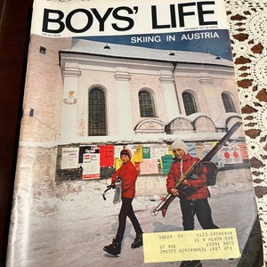 Boys&#39; Life Magazine December 1971