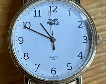 Montre à quartz Timex Indiglo pour hommes