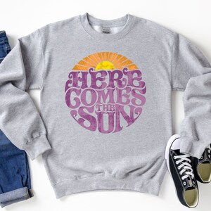 Here Comes the Sun Tee, Retro Style T-Shirt, Hippie Tee, Vintage Inspired Cotton T-shirt, Pretty Graphic Tee, Oversized Tee