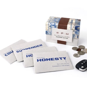 Sobriety Gift Set for Men - 12 Recovery Principles with Prayer Card