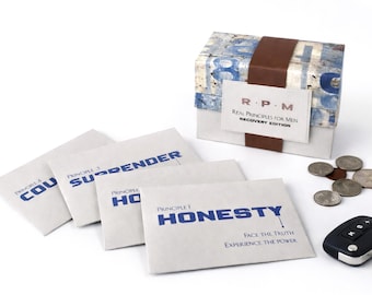 Sobriety Gift Set for Men - 12 Recovery Principles with Prayer Card