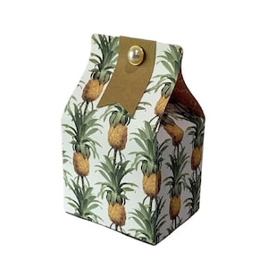 Pineapple Favor Box: Tropical Party Decoration with Faux Pearl Closure