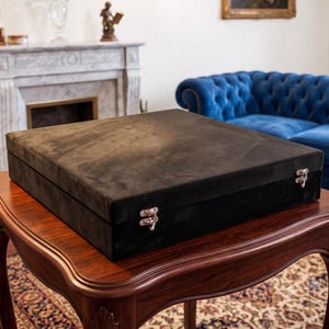 Coffret de rangement pour échiquier de 38 cm (15 pouces), plateau de rangement pour pièces d'échecs (roi de 10 cm), tissu velours noir, coffret d'échecs personnalisé de qualité, cadeau pour homme.