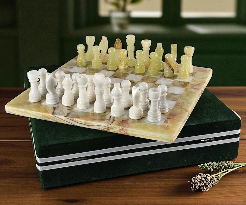 Handmade Green Onyx Chess Set: Stone Board & Velvet Storage