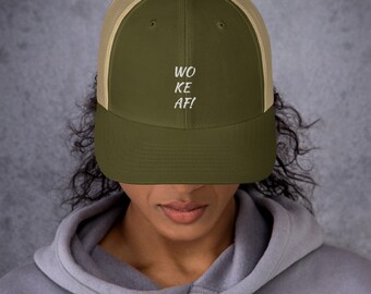 Boné camionista WOKE AF