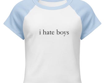 Camiseta feminina raglan micro canelada, camiseta engraçada e bem-humorada, camiseta feminina sarcástica, camiseta com sarcasmo, camiseta com meme desvairado, camiseta com humor negro peculiar