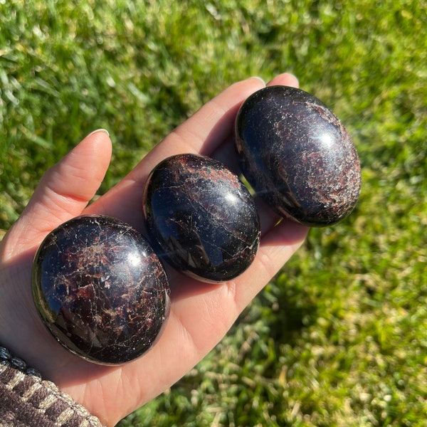 Garnet Palm Stones