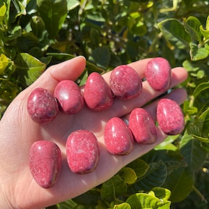 10 Thulite Tumbled Stones